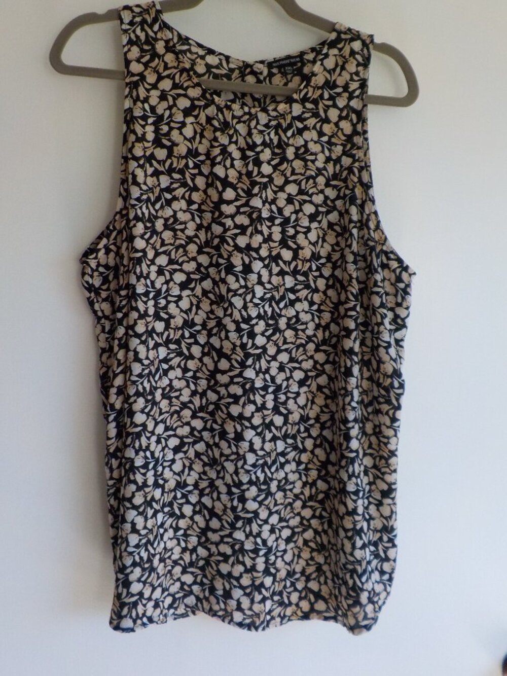 Who What Wear Blouse - Size XXL - Black White Tan Sleeveless Summer (791)
